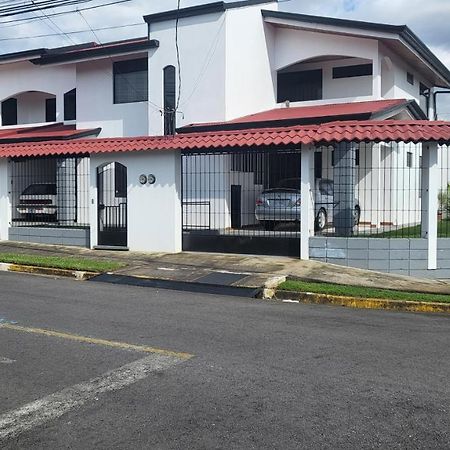 Don Carlos Place Upper Unit Alajuela ภายนอก รูปภาพ