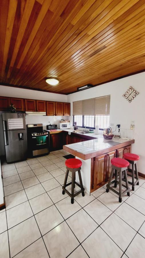 Don Carlos Place Upper Unit Alajuela ภายนอก รูปภาพ