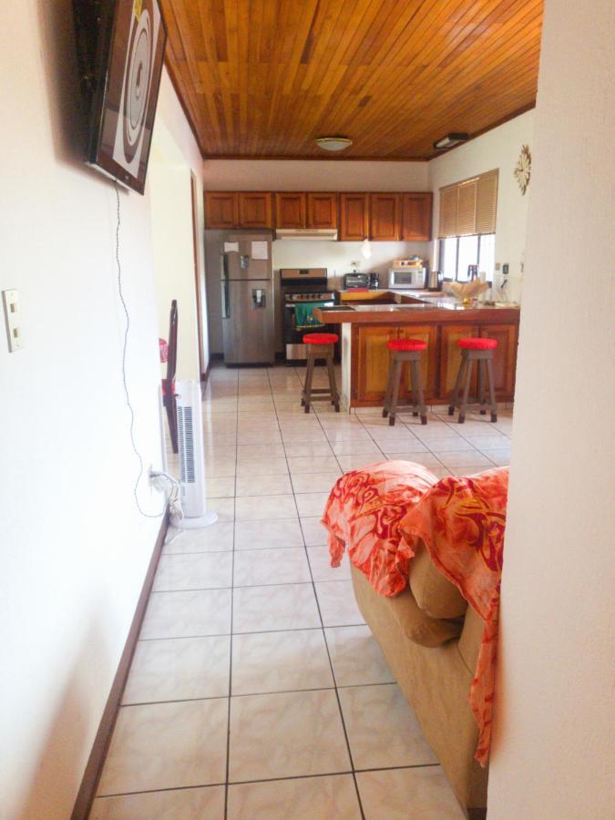 Don Carlos Place Upper Unit Alajuela ภายนอก รูปภาพ